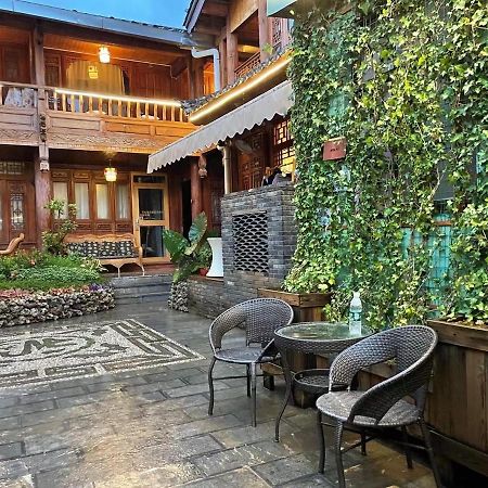 Lijiang Rongyi Homestay Exterior foto